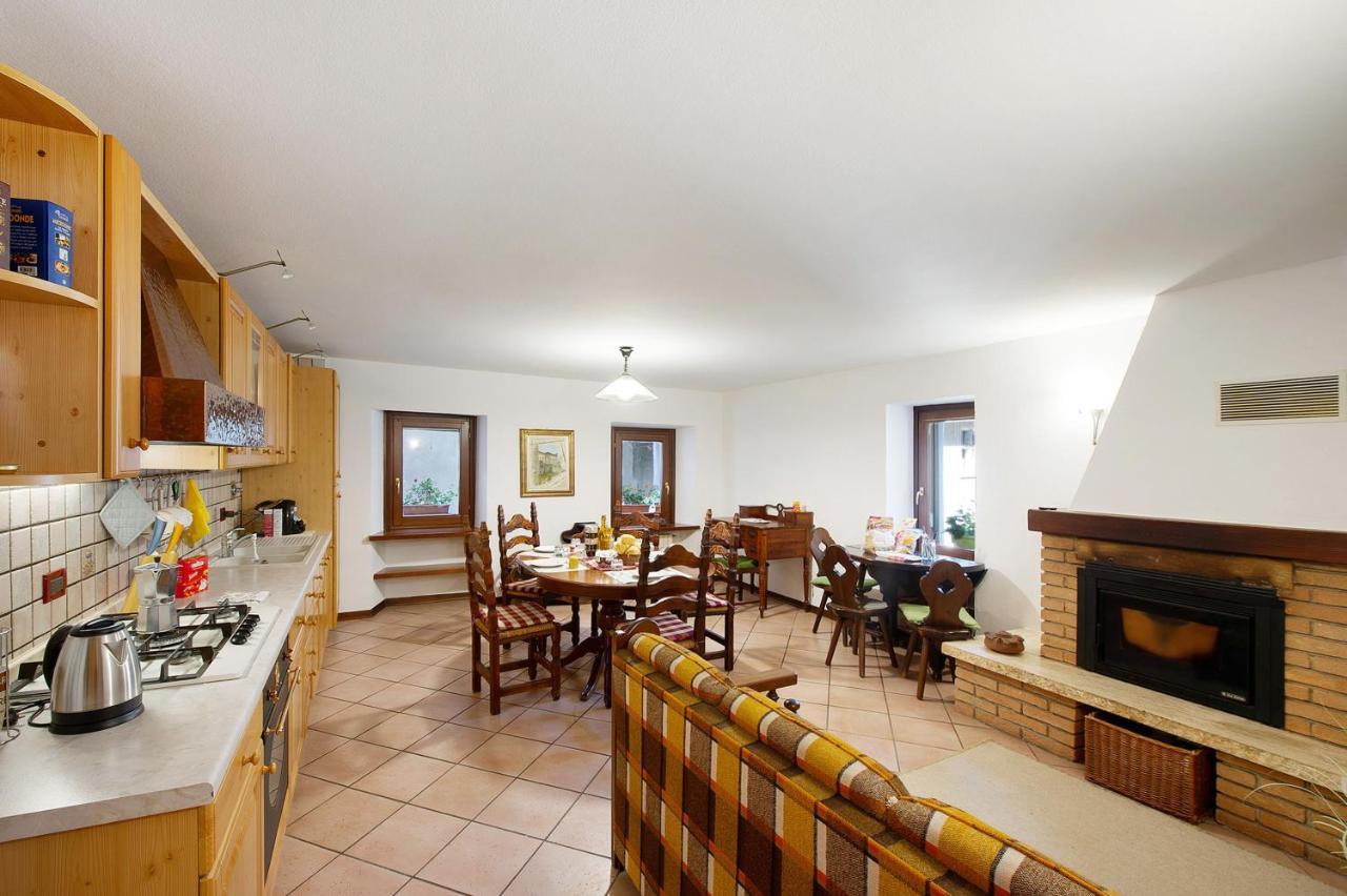 Alla Meridiana Bard Bagian luar foto