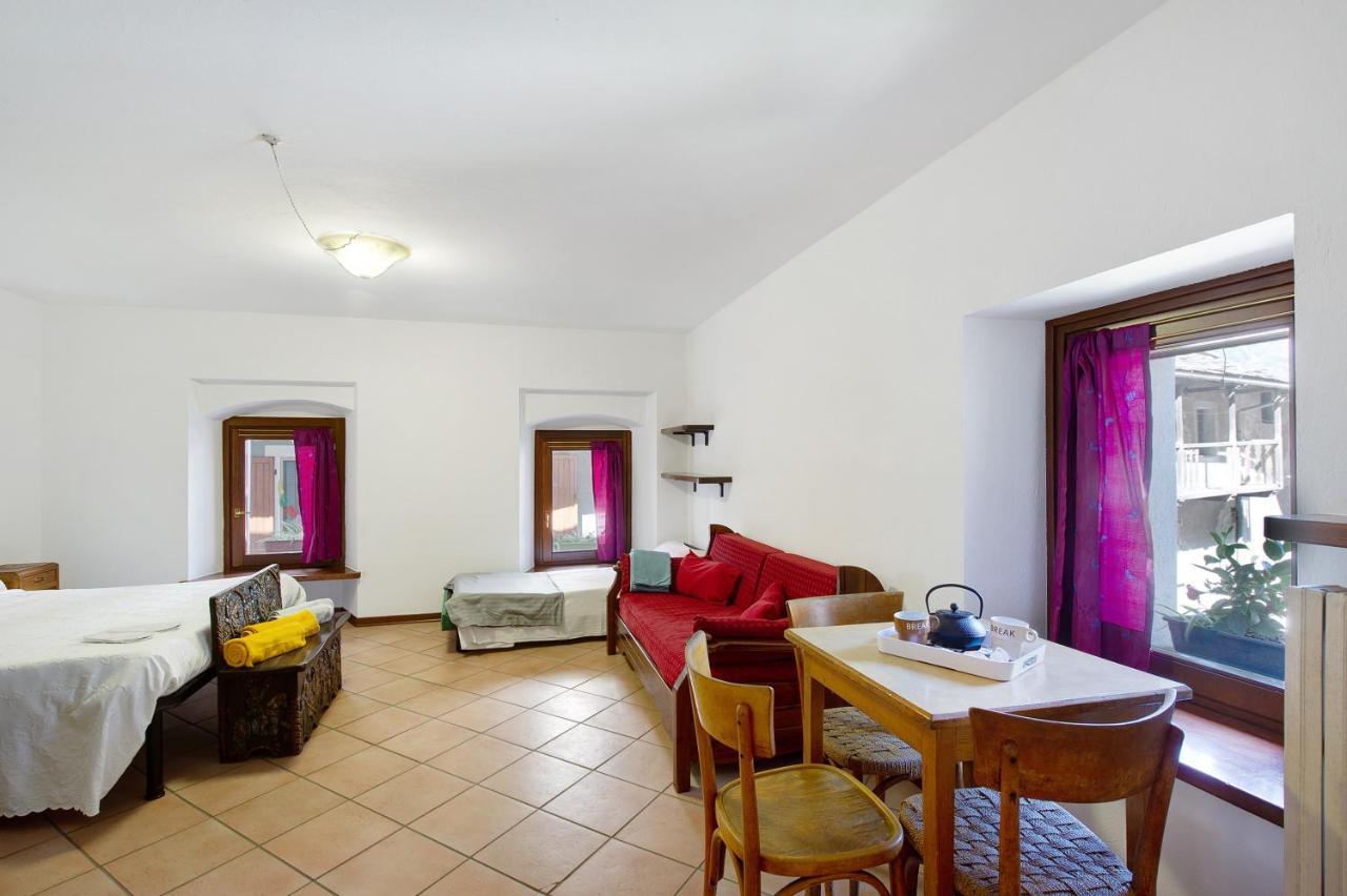 Alla Meridiana Bard Bagian luar foto