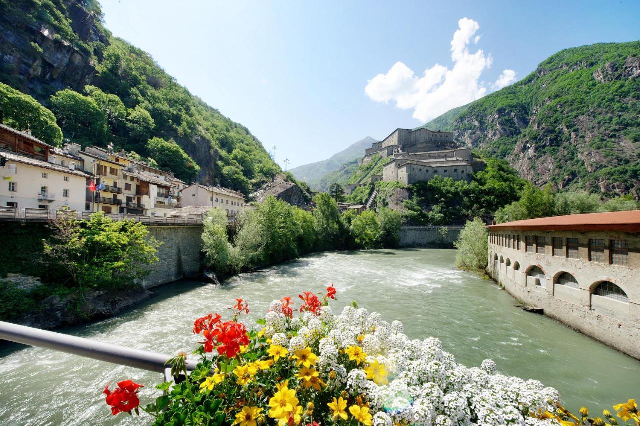 Alla Meridiana Bard Bagian luar foto